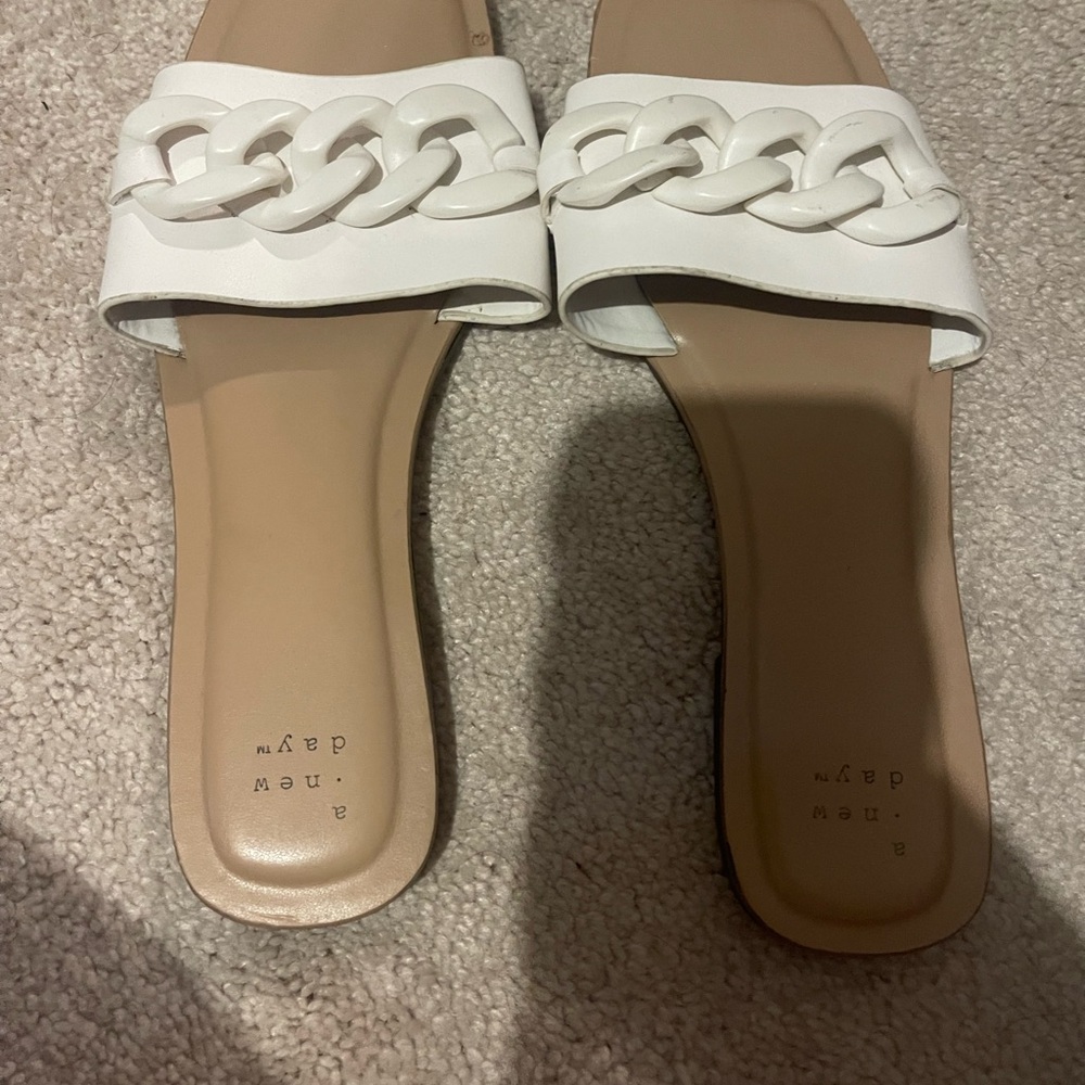 A New Day White and Tan Chain-Link Slide Sandals